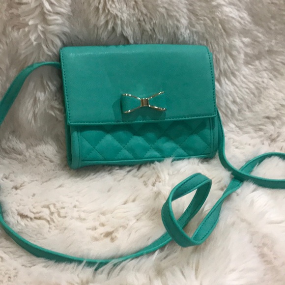 LD Handbags - LD VTG VSCO bow crossbody